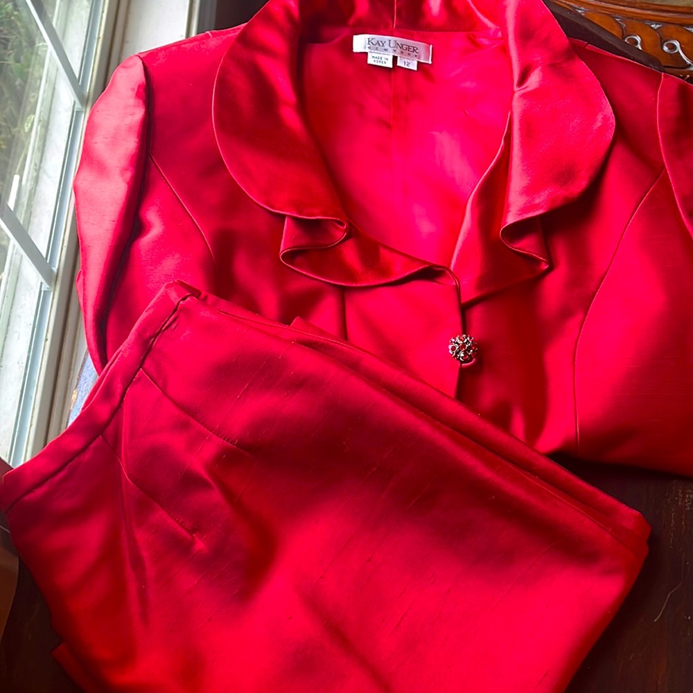 Kay Unger New York, 12, 100% silk cranberry colored Jacket and Skirt